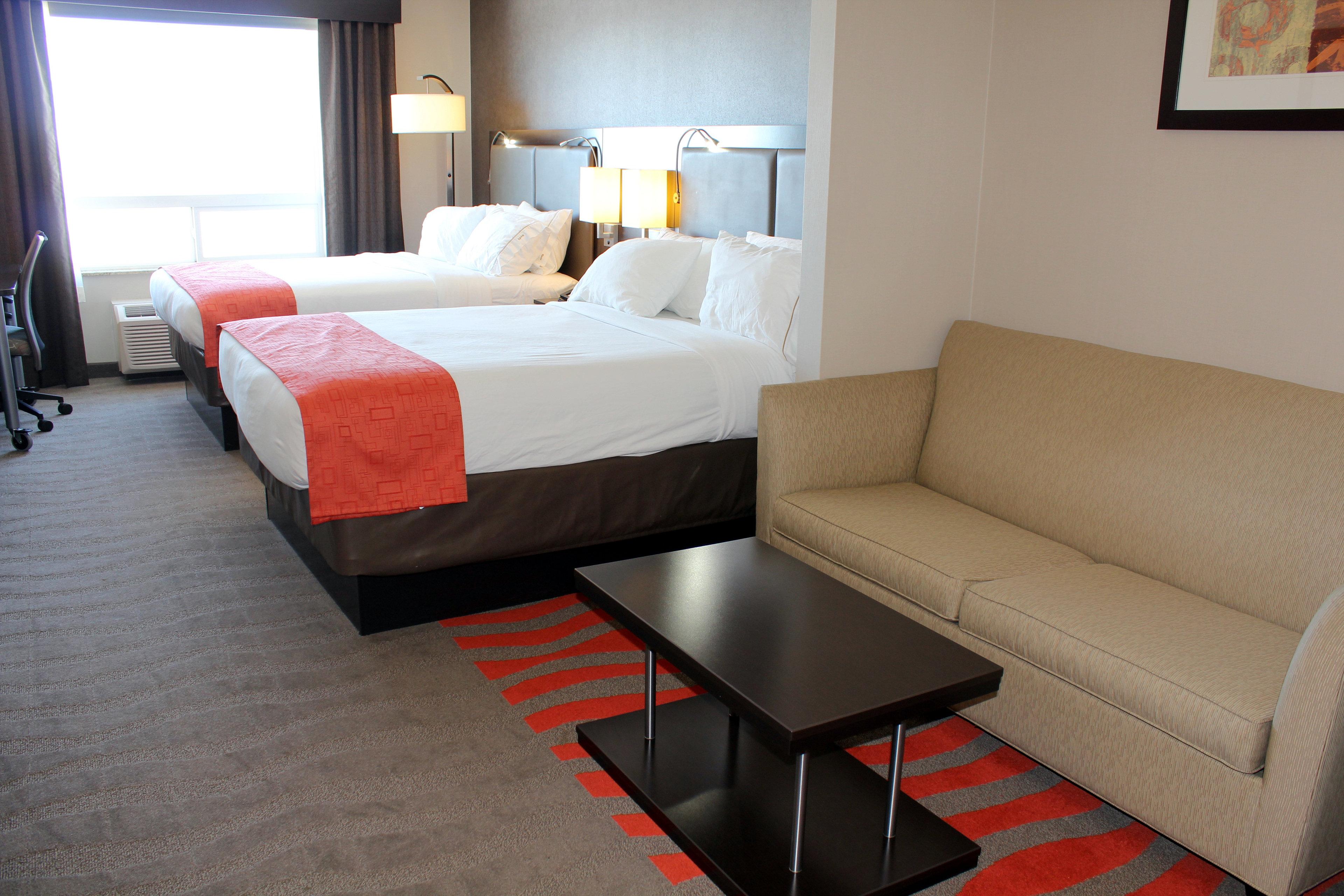 Chateau Inn & Suites Bonnyville Esterno foto