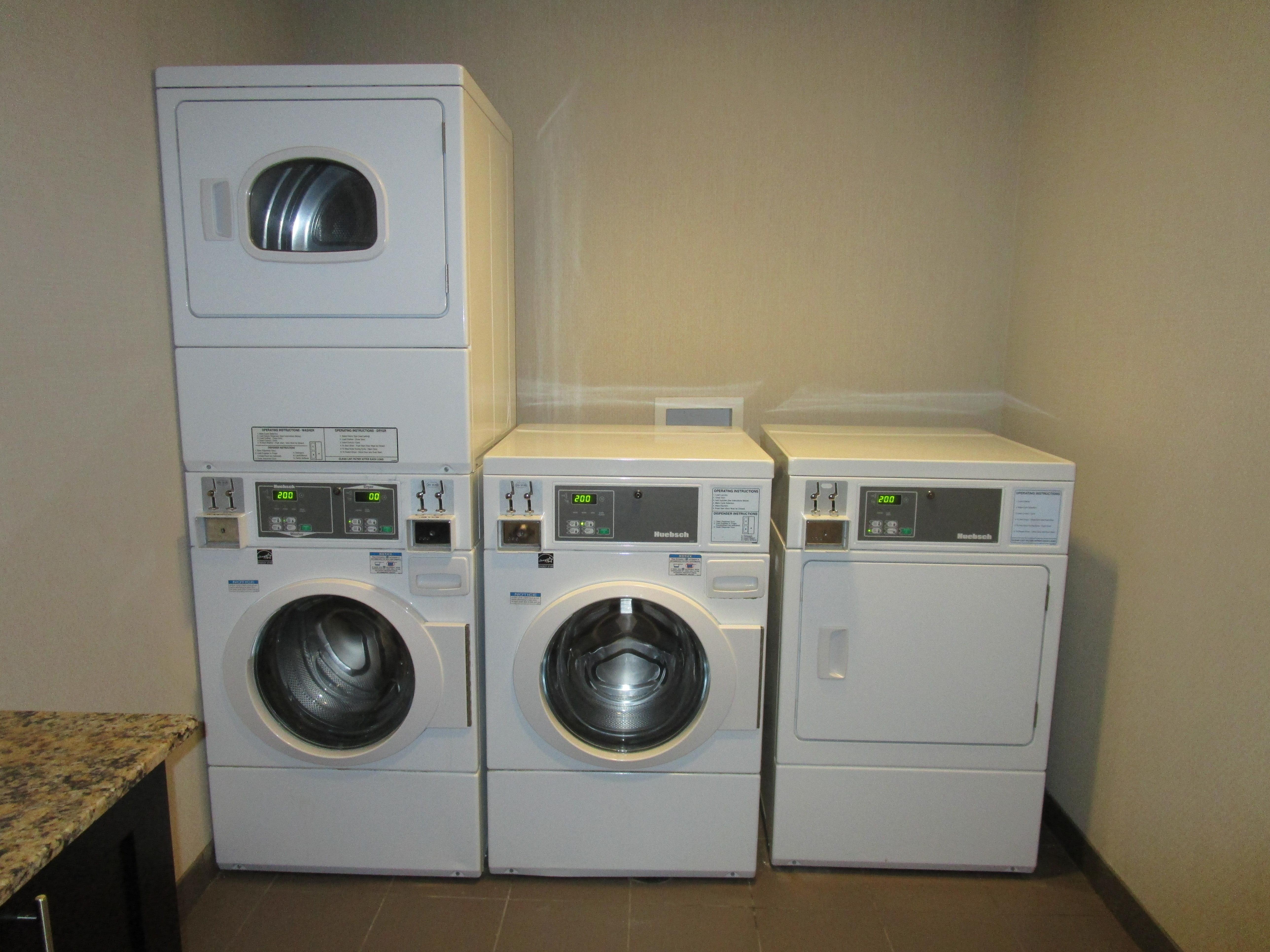 Chateau Inn & Suites Bonnyville Esterno foto