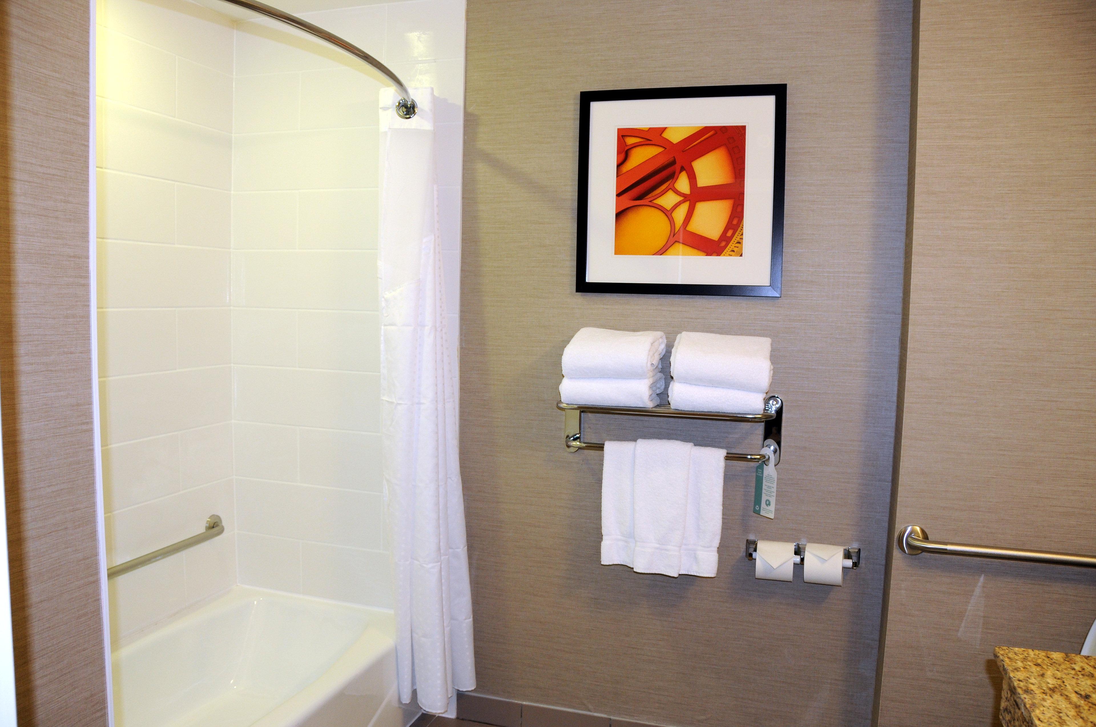 Chateau Inn & Suites Bonnyville Esterno foto