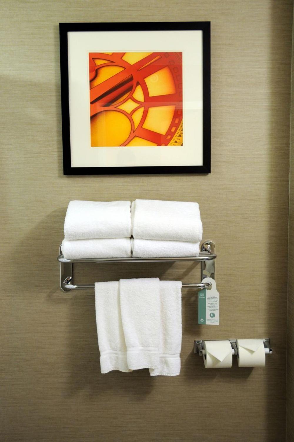 Chateau Inn & Suites Bonnyville Esterno foto