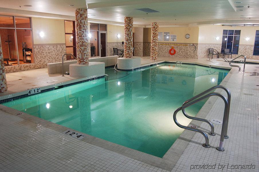 Chateau Inn & Suites Bonnyville Esterno foto